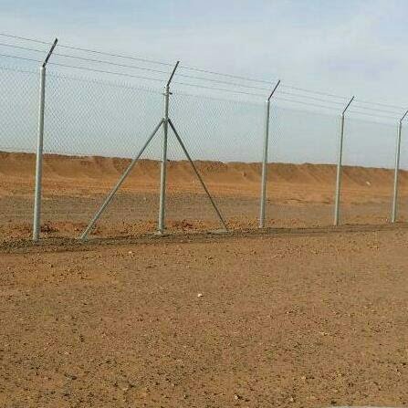 تركيب - شبوك مزارع شبوك احواش - شبوك حدائق - شبوك ملاعب - شبوك مزارع